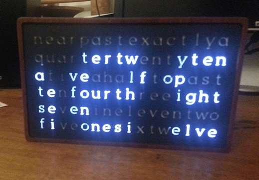 WordClockScrolling